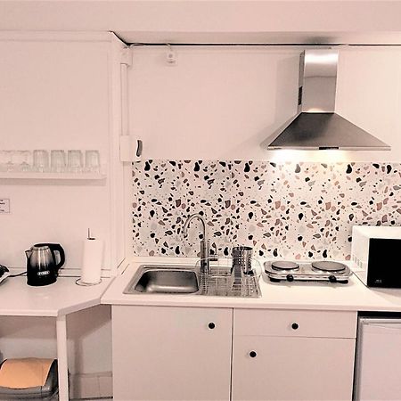 Driopon Apartment - Penthouse أثينا الغرفة الصورة